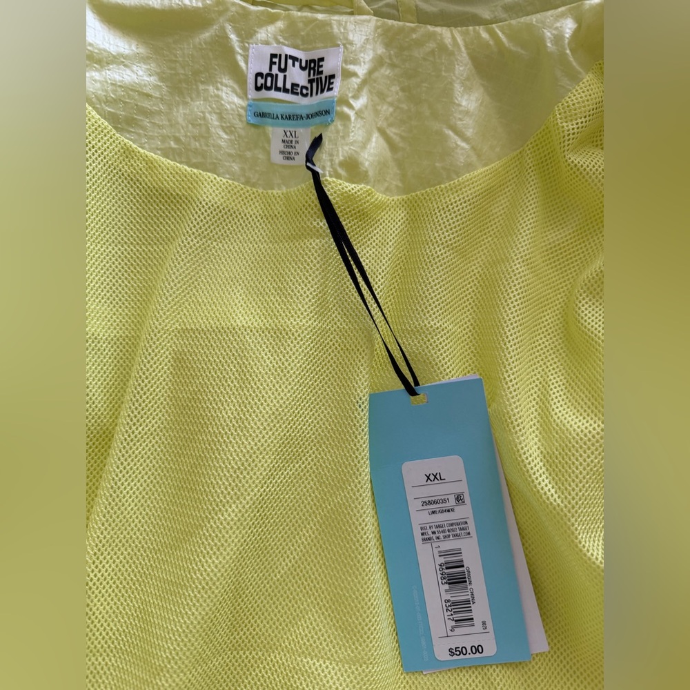 Future Collective Trench Coat
Measurements:
Pit to Pit: 24”
Total Length: 39” - Picture 10 of 11
